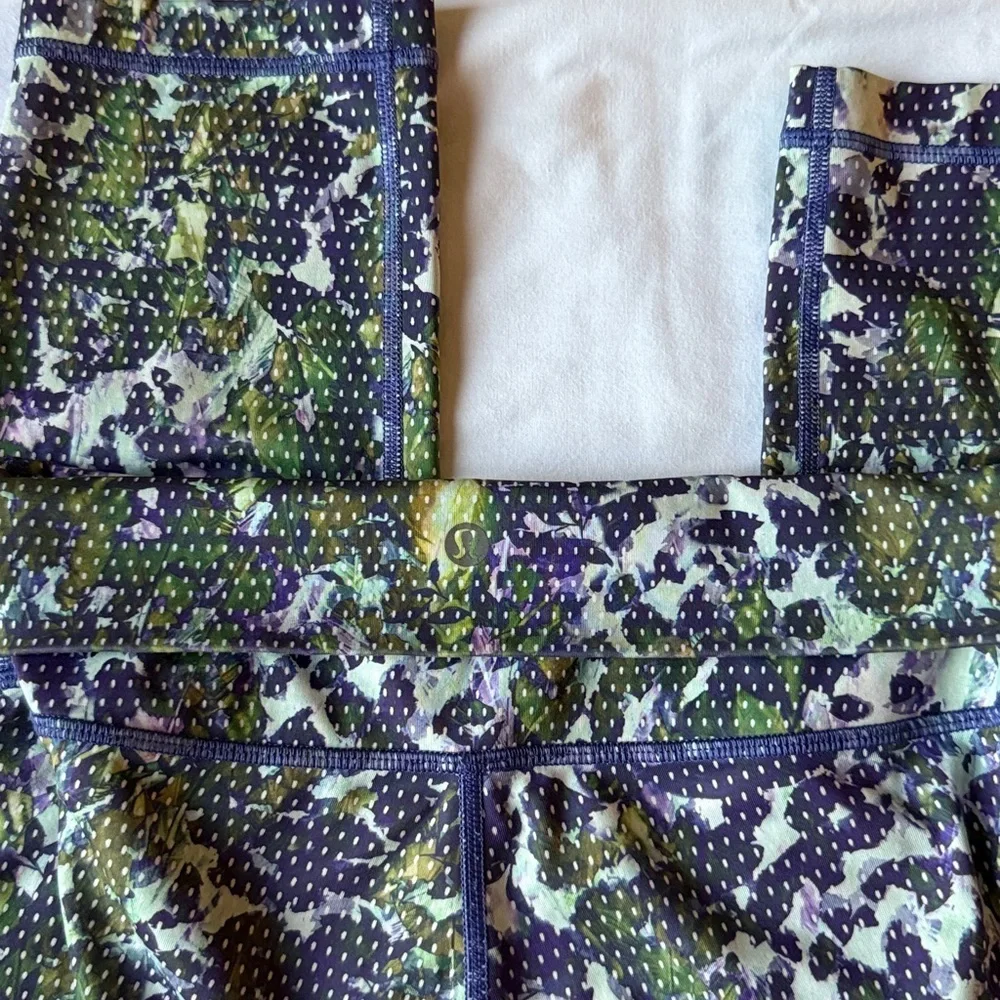 lululemon athletica Purple & Green Abstract Cropped Leggings